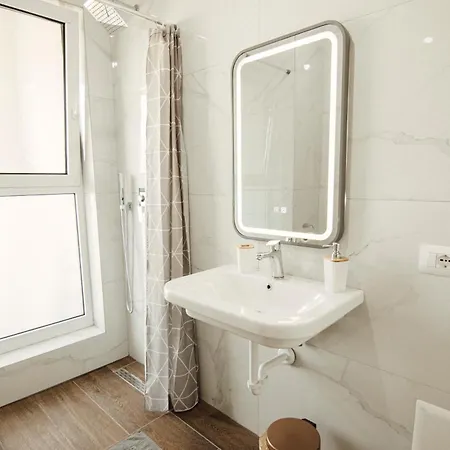 Apartment Helia Luxury New Boulevard *