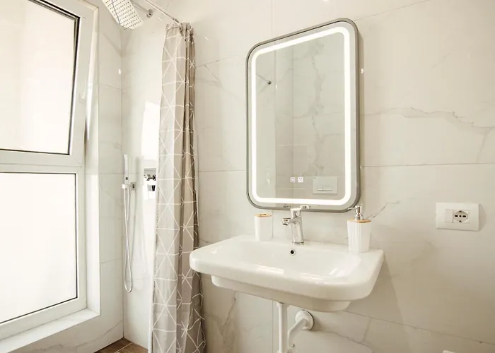 Helia Luxury New Boulevard Appartement *